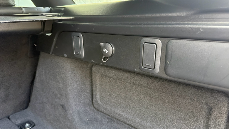 Land Rover Range Rover Velar 2.0 D200 MHEV Dynamic SE 5dr Auto Diesel Estate